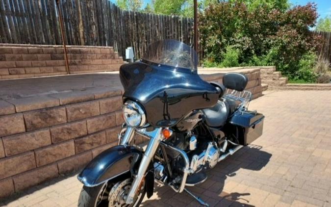 2013 Harley-Davidson Street Glide Midnight Pearl