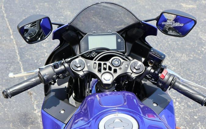 2025 Yamaha YZF-R3 R3 ABS