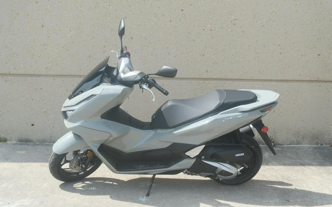 2025 HONDA PCX