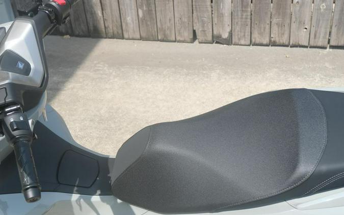 New 2025 HONDA PCX