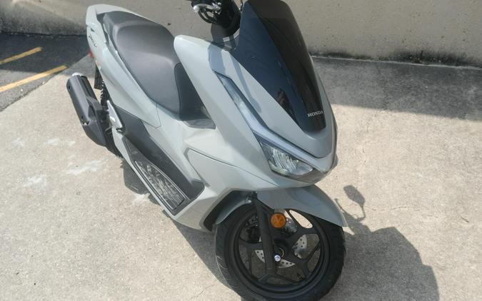 2025 HONDA PCX