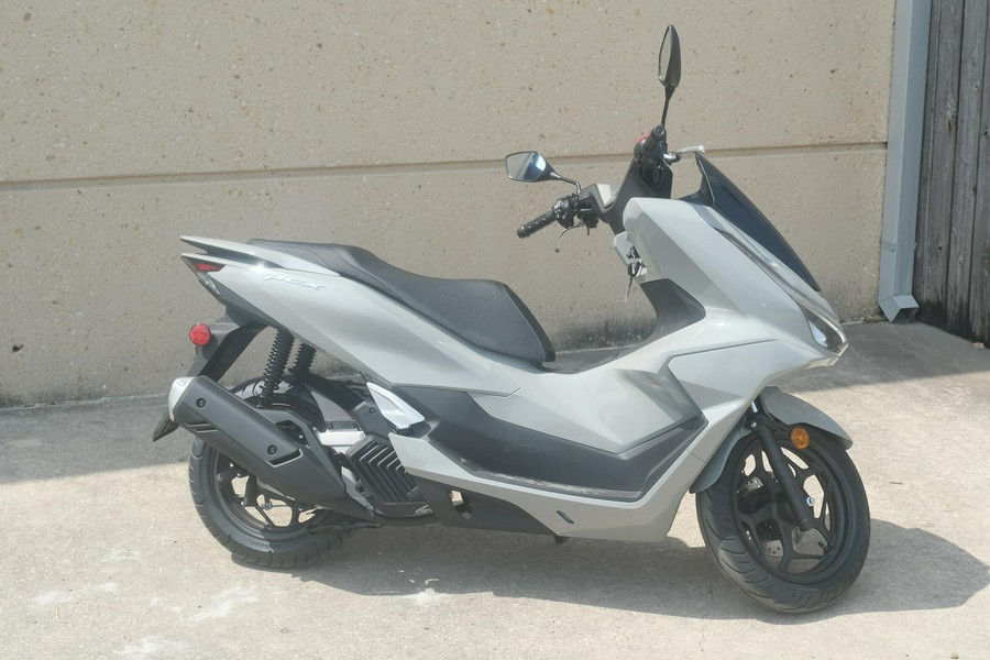 2025 HONDA PCX