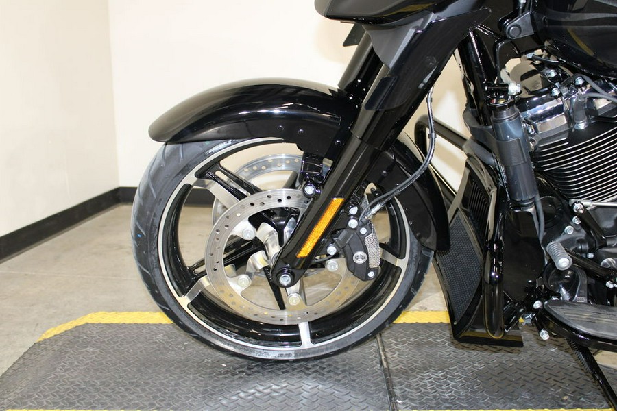 2025 Harley-Davidson® FLHX - Street Glide®