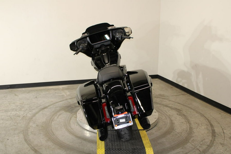 2025 Harley-Davidson® FLHX - Street Glide®