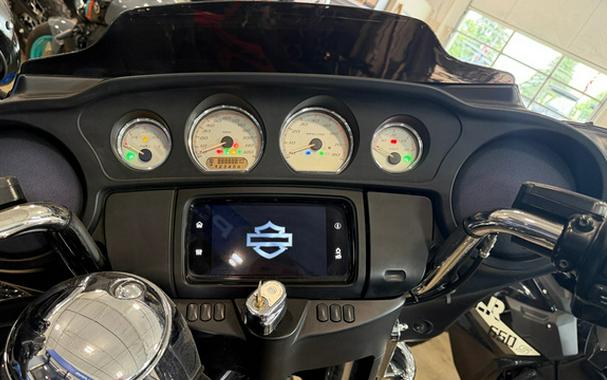 2020 Harley-Davidson Street Glide Base