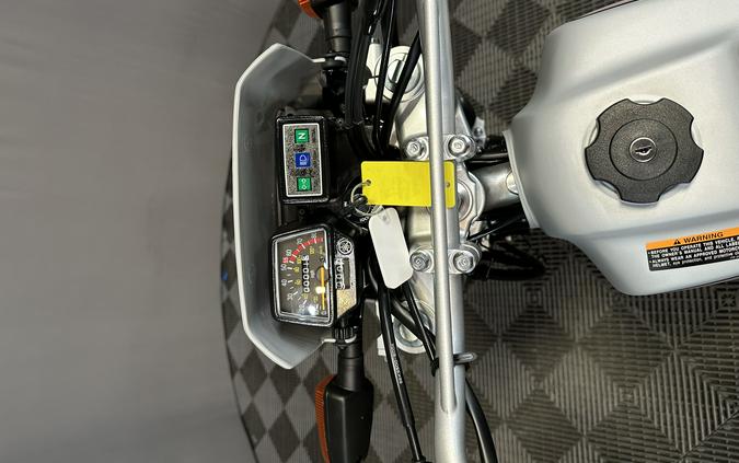 2027 YAMAHA TW 200 GALLANT GRAY