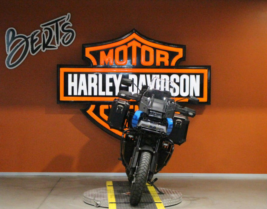 2022 Harley-Davidson® RA1250S - Pan America™ 1250 Special