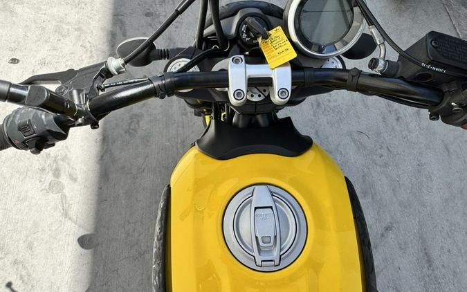 2017 Ducati Scrambler Icon '62 Yellow