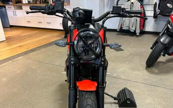 2024 Ducati Scrambler Full throttle