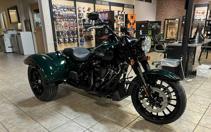 2024 Harley-Davidson Freewheeler Alpine Green / Vivid Black