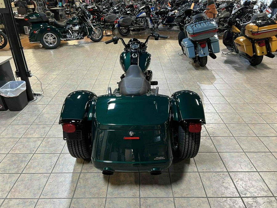 2024 Harley-Davidson Freewheeler Alpine Green / Vivid Black