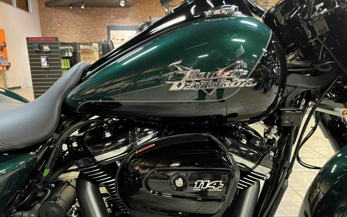 2024 Harley-Davidson Freewheeler Alpine Green / Vivid Black