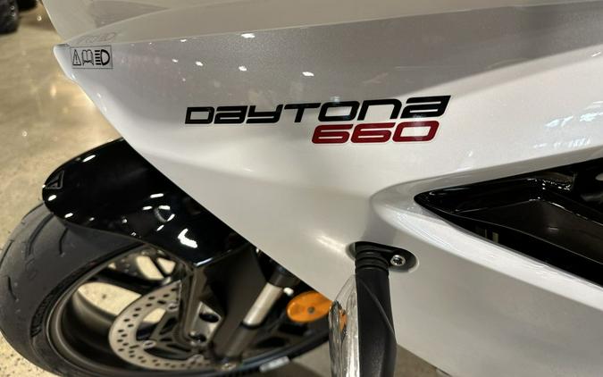 2025 Triumph Daytona 660 Snowdonia White/Sapphire Black