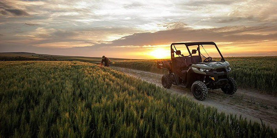 2017 Can-Am™ Defender Mossy Oak™ Hunting Edition HD10