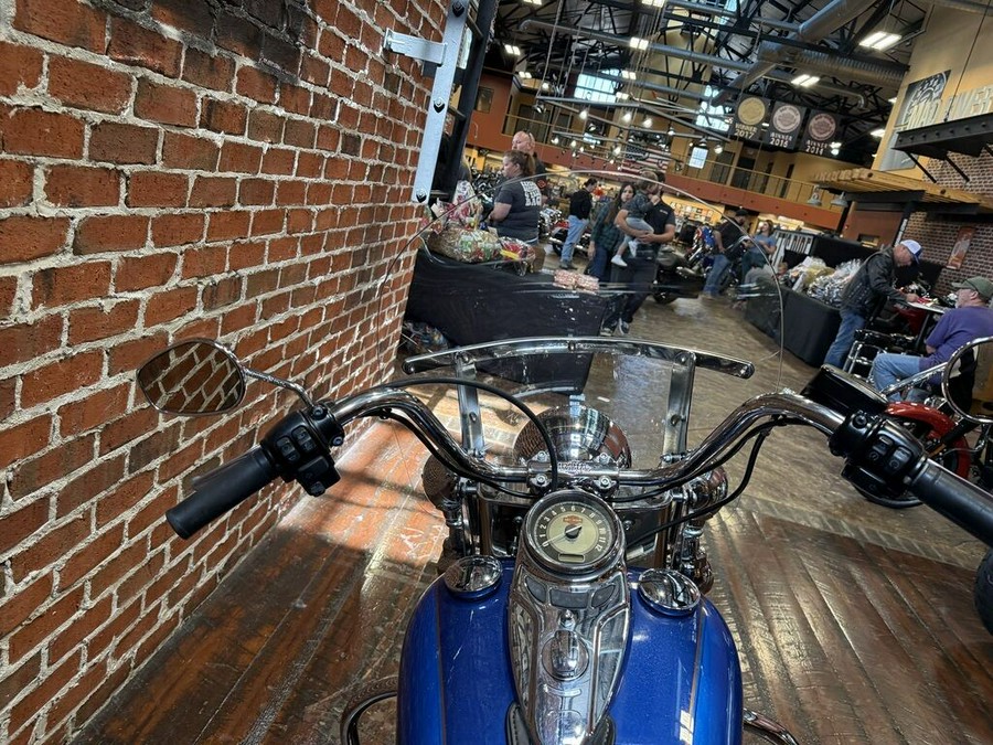 2017 Harley-Davidson Heritage Softail Classic FLSTC