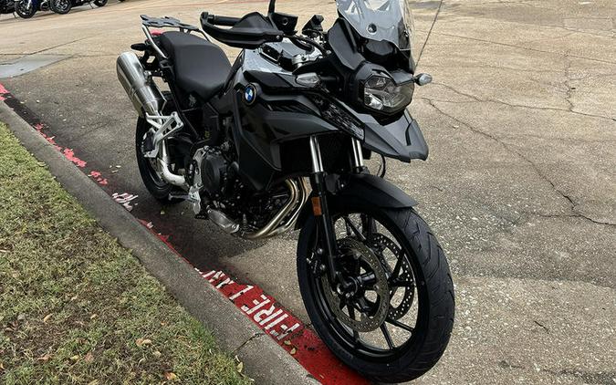 2026 BMW F 800 GS Triple Black Low Seat