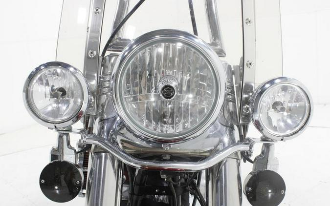 2017 Harley-Davidson® FLSTC - Heritage Softail® Classic