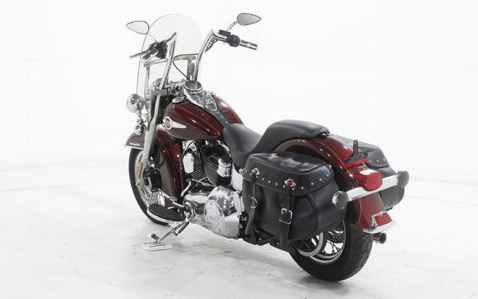 2017 Harley-Davidson® FLSTC - Heritage Softail® Classic