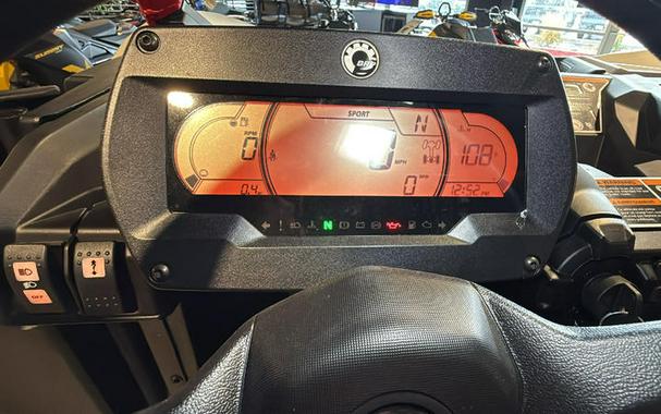 2026 Can-Am® Maverick Sport X rc 1000R