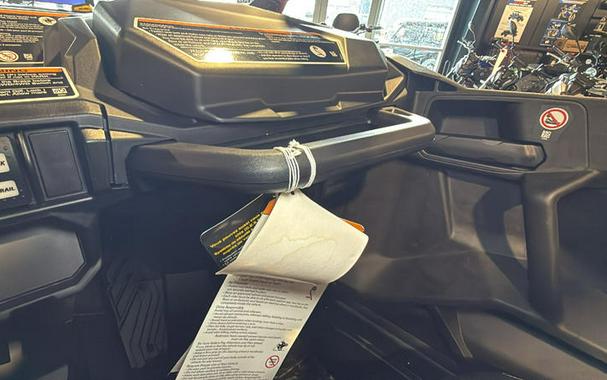 2026 Can-Am® Maverick Sport X rc 1000R