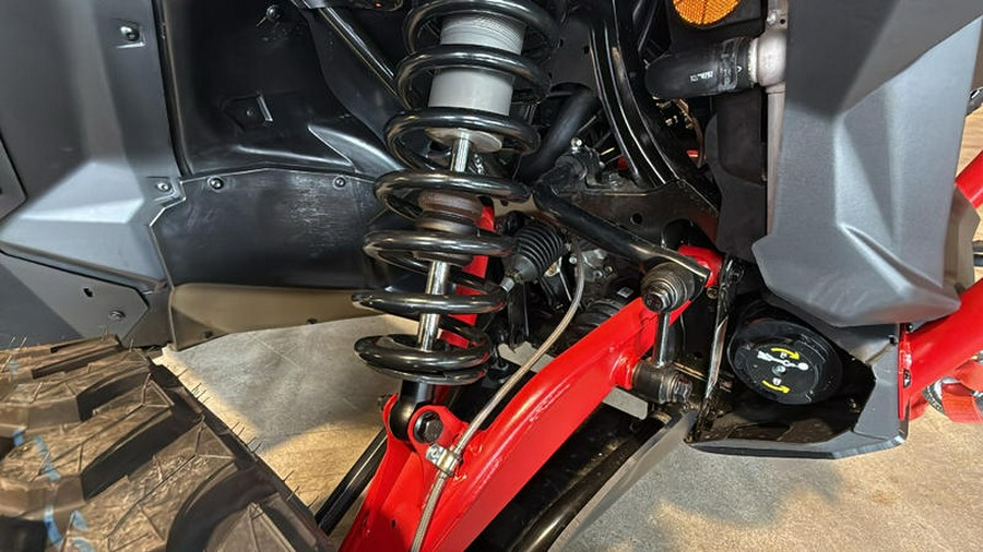 2026 Can-Am® Maverick Sport X rc 1000R