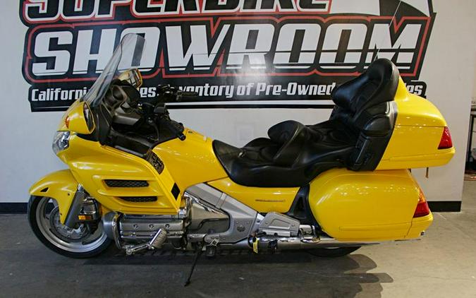 2002 Honda GOLD WING