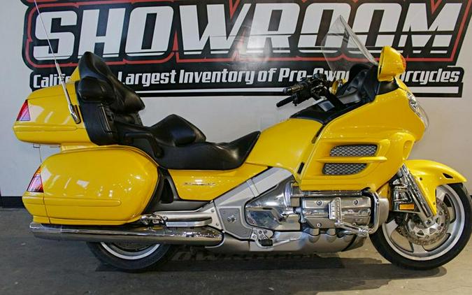 2002 Honda GOLD WING