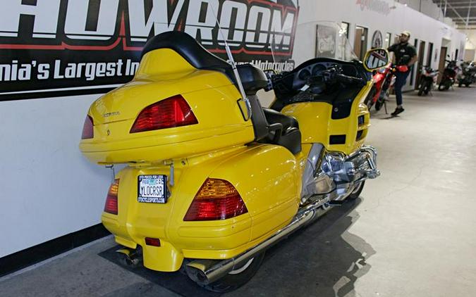 2002 Honda GOLD WING