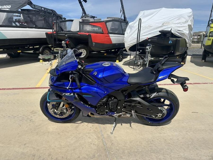 2026 Yamaha YZF-R1