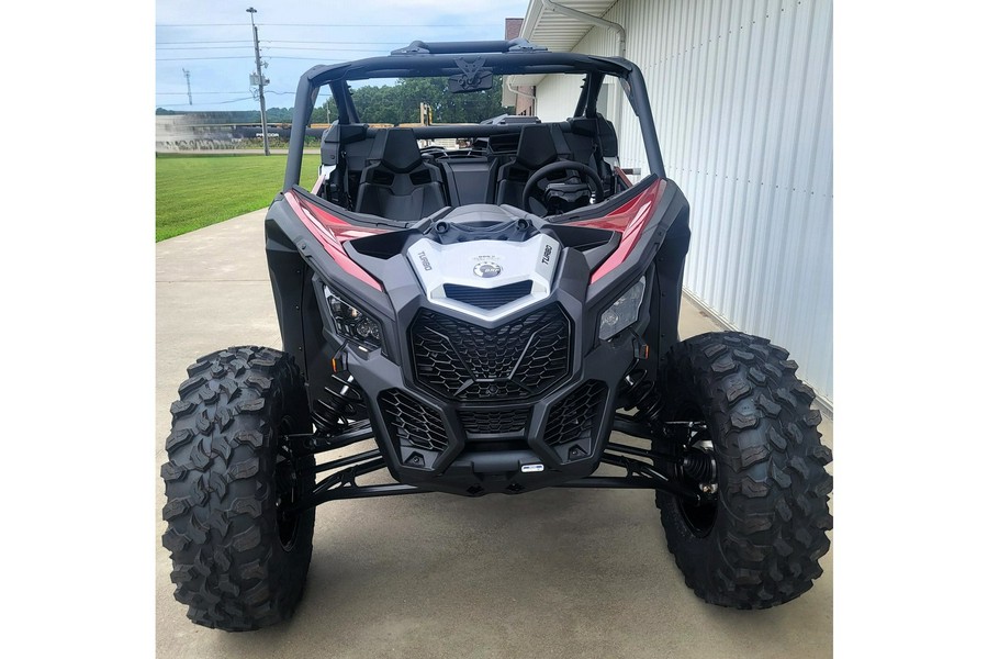 2023 Can-Am Defender MAX XT HD10