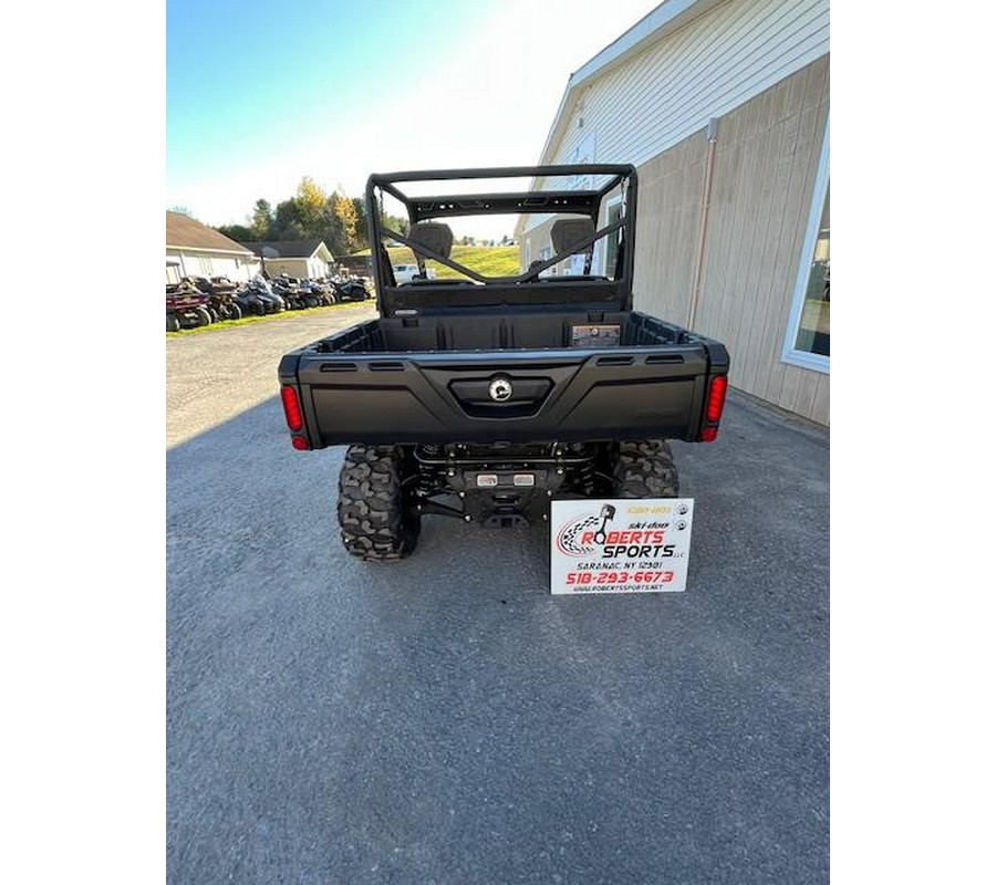 2025 Can-Am Defender DPS HD9
