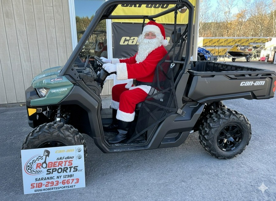 2025 Can-Am Defender DPS HD9