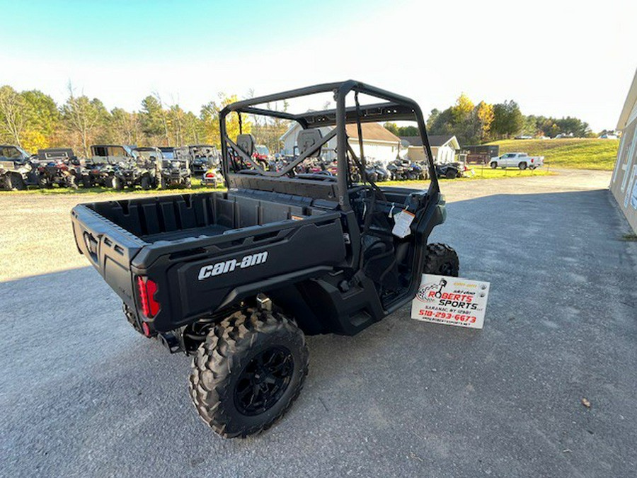 2025 Can-Am Defender DPS HD9