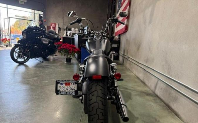 2017 Harley-Davidson® FXDB - Street Bob®