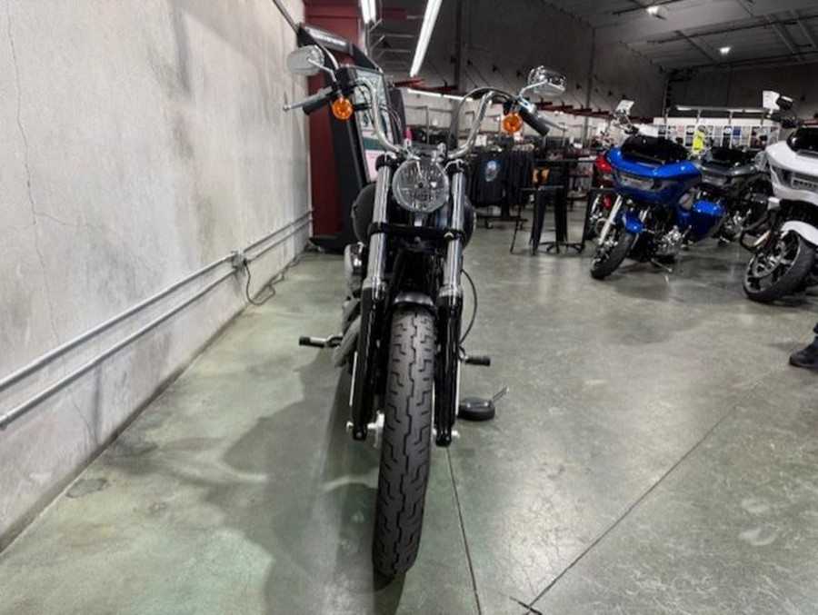 2017 Harley-Davidson® FXDB - Street Bob®