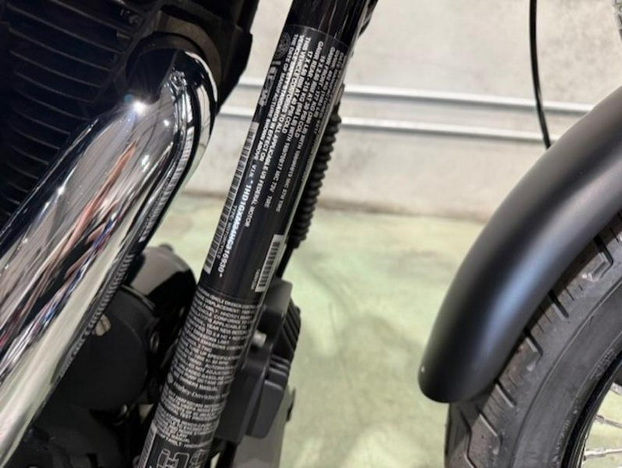 2017 Harley-Davidson® FXDB - Street Bob®