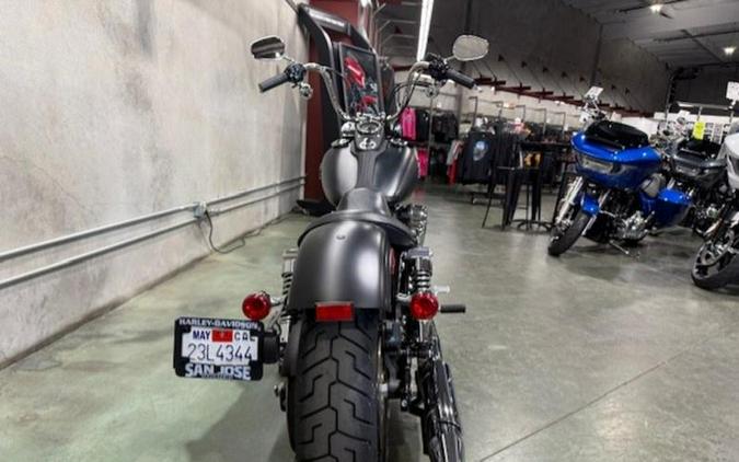 2017 Harley-Davidson® FXDB - Street Bob®