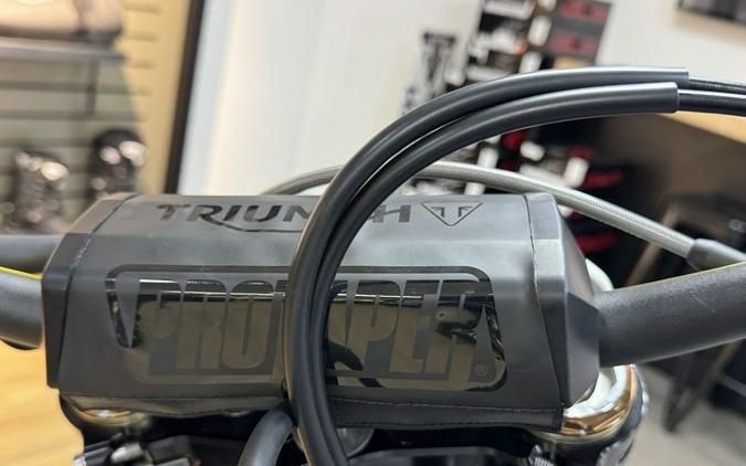 2026 Triumph TF 450-C Jet black/ Pure white