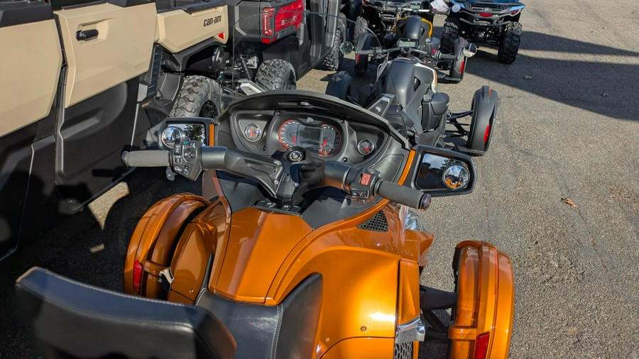 2014 Can-Am Spyder® RT-S SM6