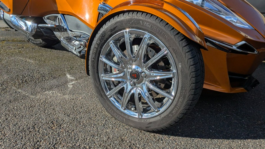 2014 Can-Am Spyder® RT-S SM6