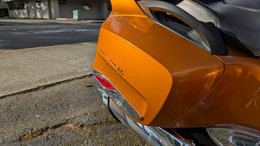 2014 Can-Am Spyder® RT-S SM6