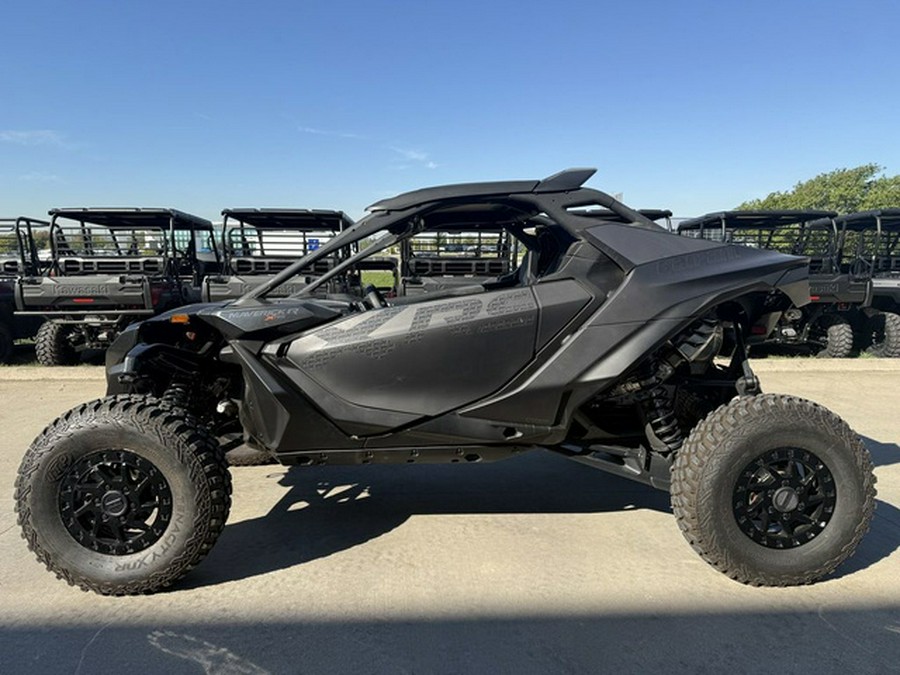 2025 Can-Am MAVERICK R XRS