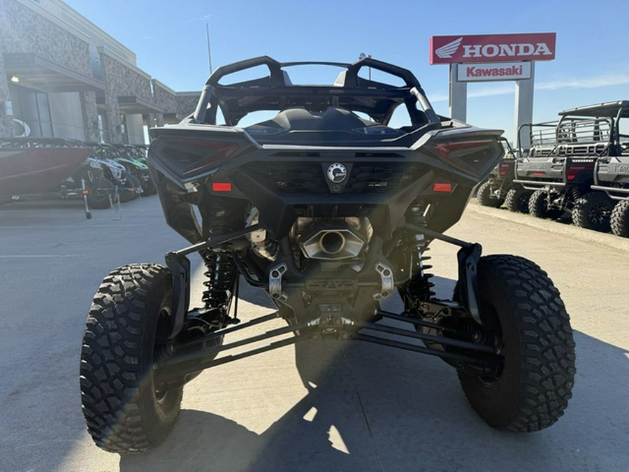 2025 Can-Am MAVERICK R XRS