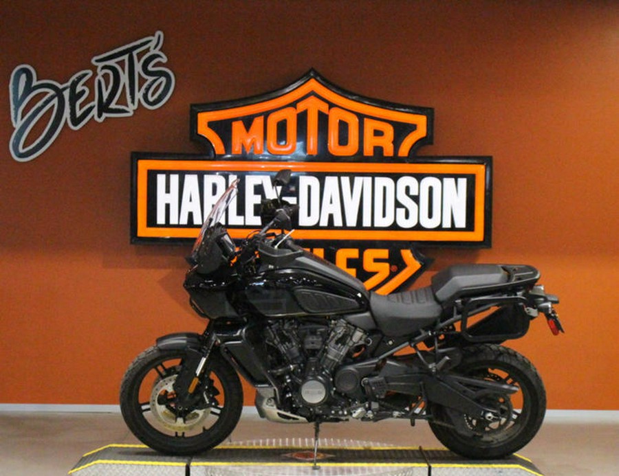 2022 Harley-Davidson® RA1250S - Pan America™ 1250 Special