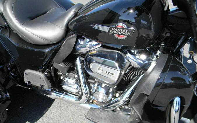 2022 Harley-Davidson Tri Glide Ultra Ultra Classic FLHTCUTG