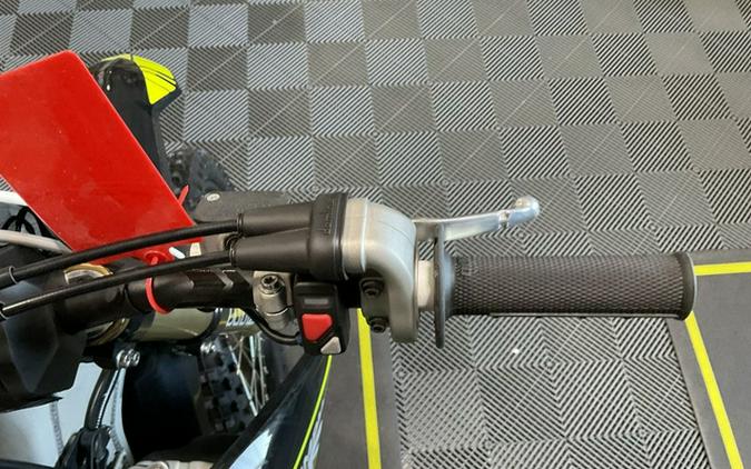 2025 Triumph TF 250-X Jet Black/Pure White