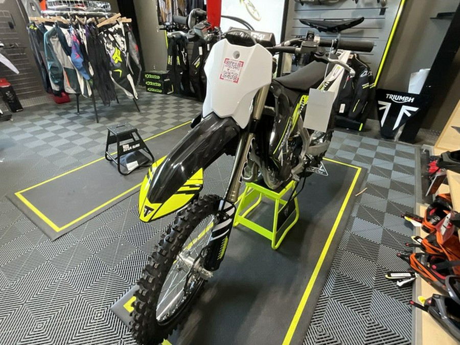 2025 Triumph TF 250-X Jet Black/Pure White