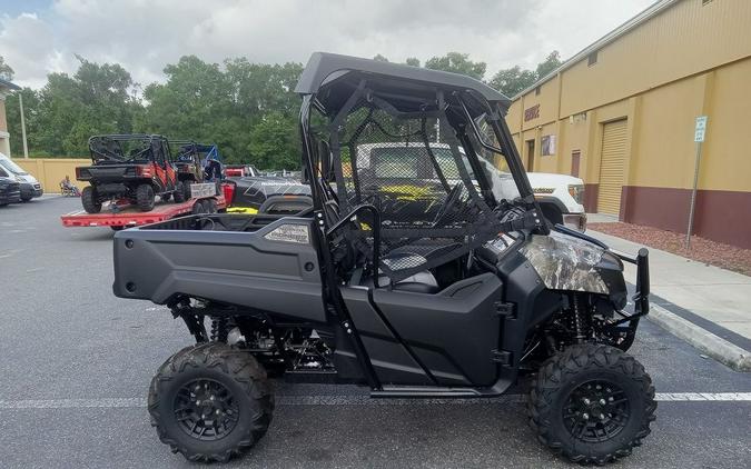 2025 Honda® Pioneer 700 Forest