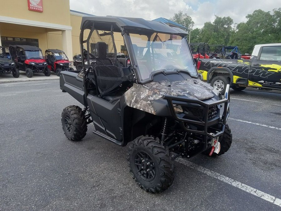 2025 Honda® Pioneer 700 Forest