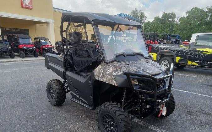 2025 Honda® Pioneer 700 Forest